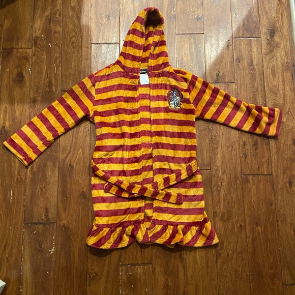 Other - Kids (10/12) Gryffindor bath robe